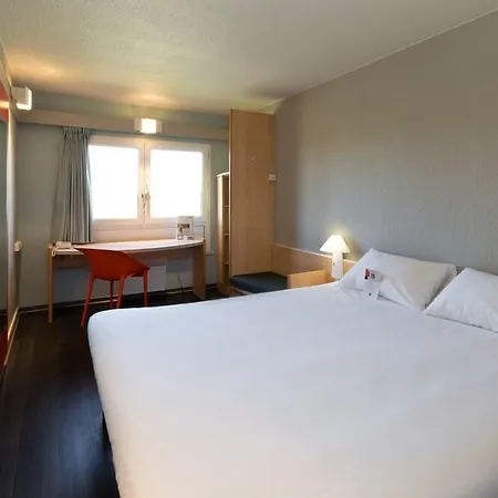 Ibis Dizier Hotel 3*
