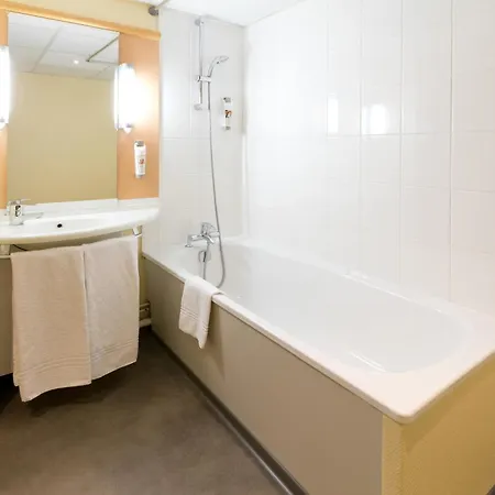 Ibis Dizier 3*