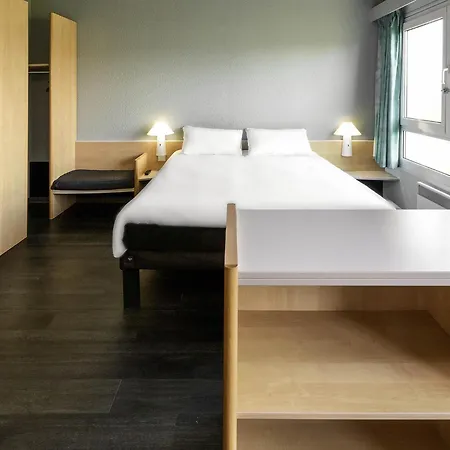 Ibis Dizier 3*