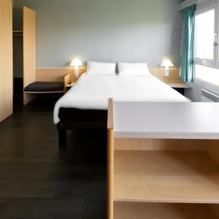 Ibis Dizier ホテル 3*